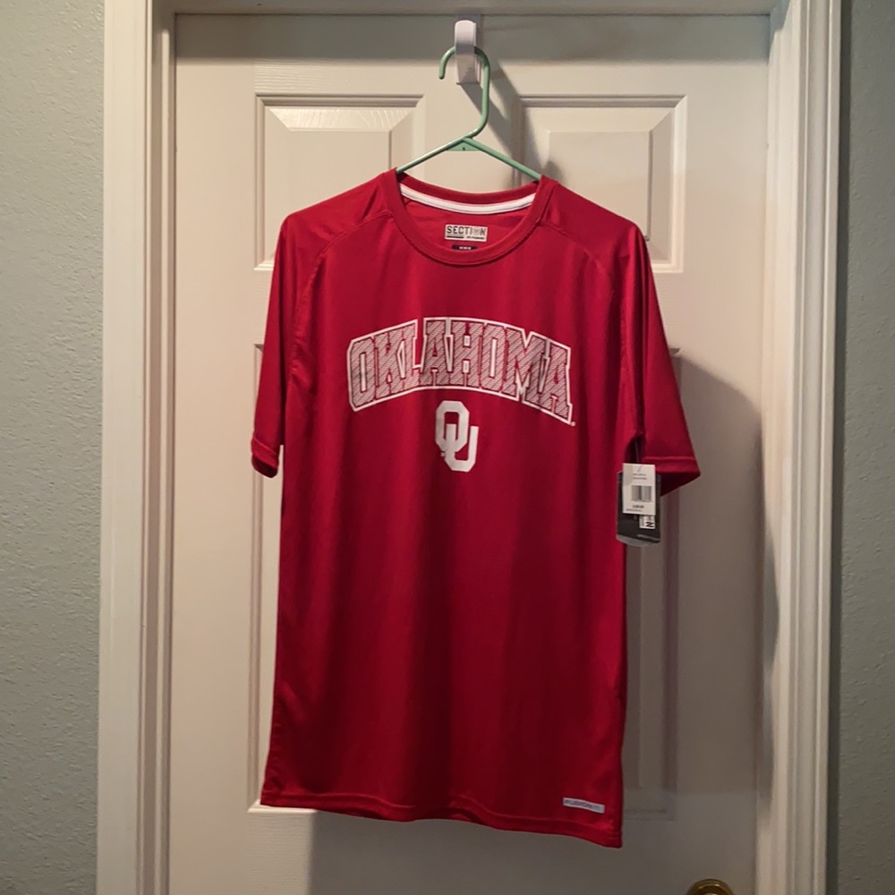 Oklahoma OU medium short sleeve shirt